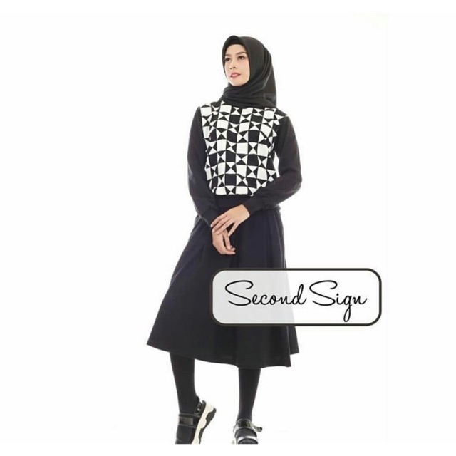 Preloved sweatshirt SecondSign