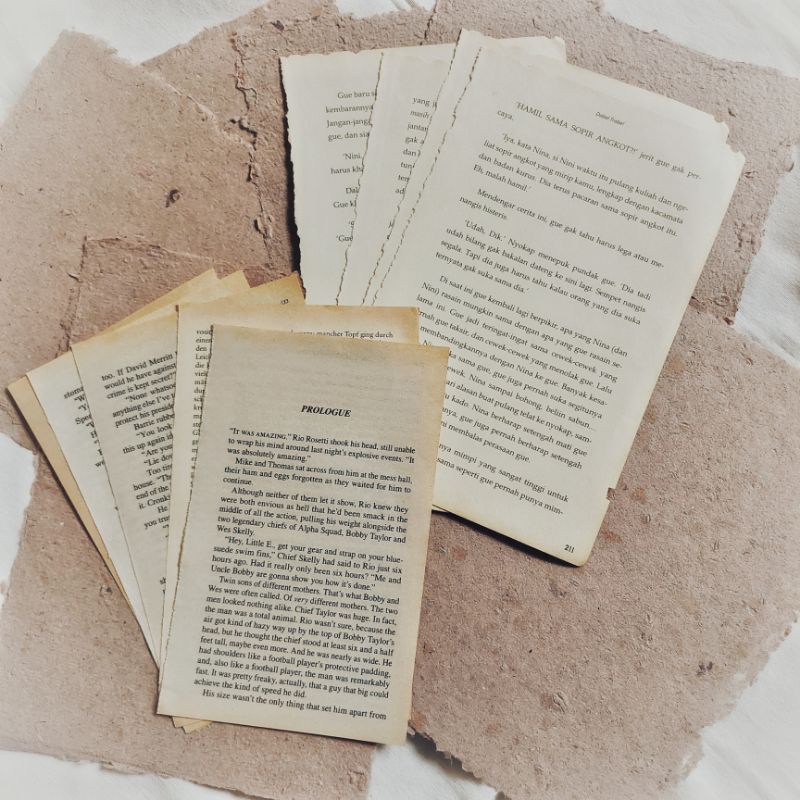 

Kertas Vintage / Kertas Novel Jadul Bahasa Inggris / Kertas Journaling