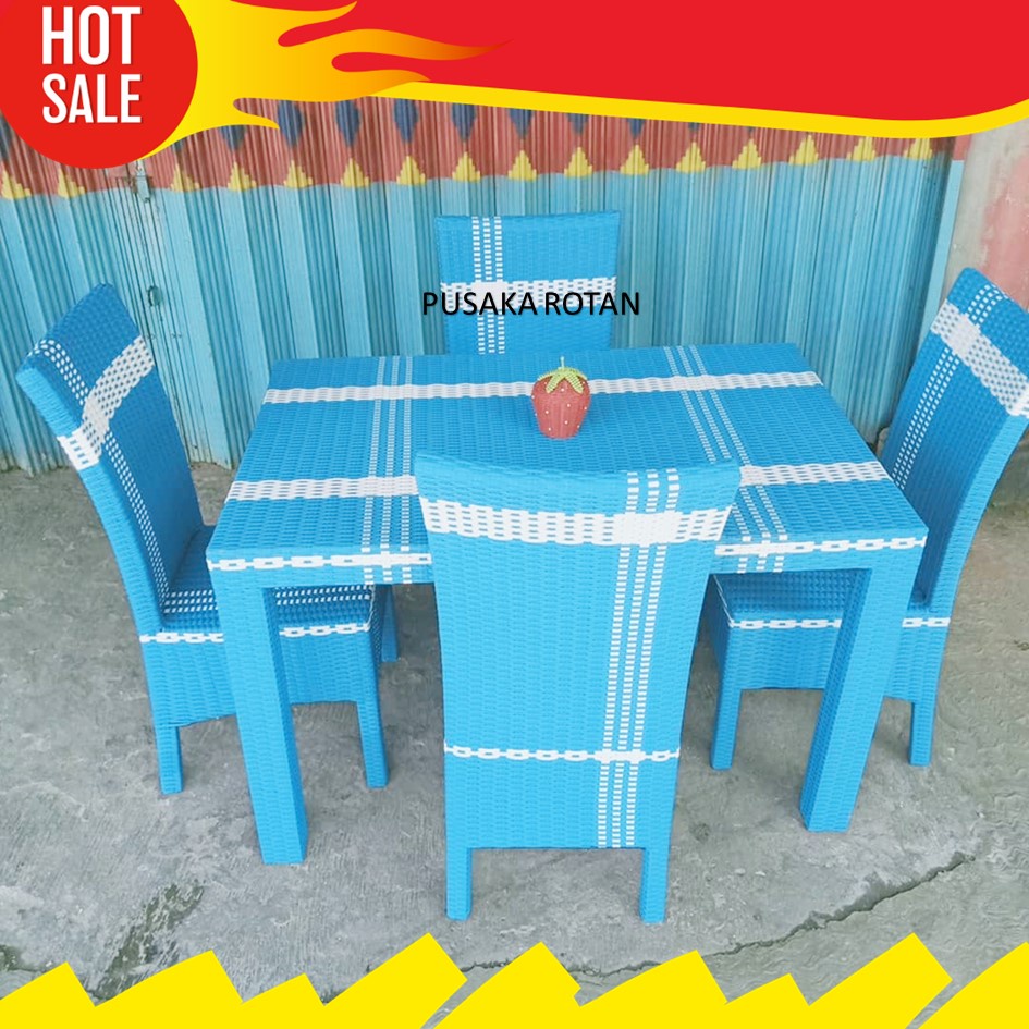Meja Makan Kursi 4 Rotan Sintetis Furniture Original