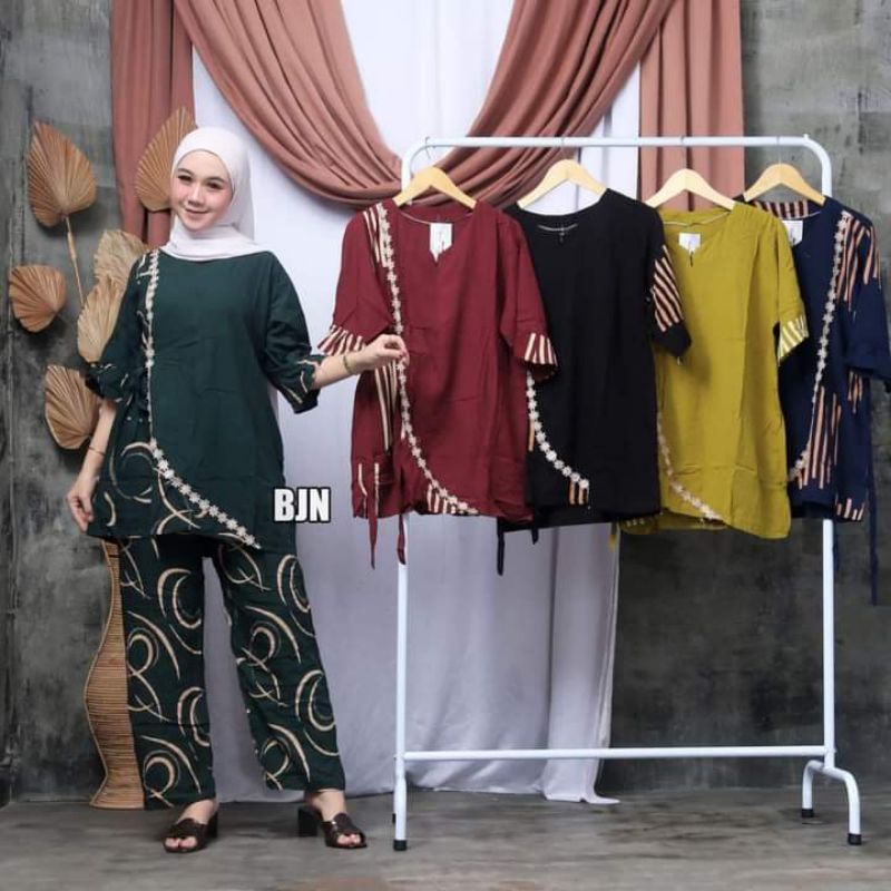 SETELAN WANITA CPLP MOTIF  /WAKA-WAKA MOTIF