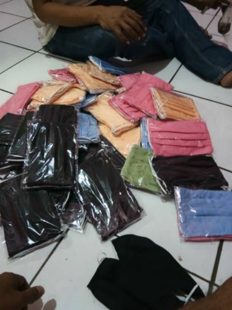 Masker kain 1 lusin isi 12 pcs bahan oxpord &amp; katun terlaris termurah