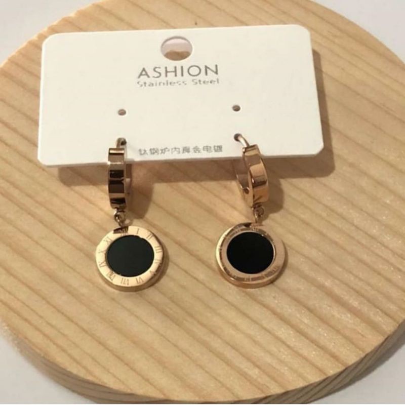 Anting Titanium Fashion Anti Karat mata hitam