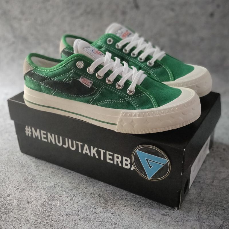 SEPATU CHEZZ ZELOS LOW GREEN  X MNSY SOCKS ORIGINAL