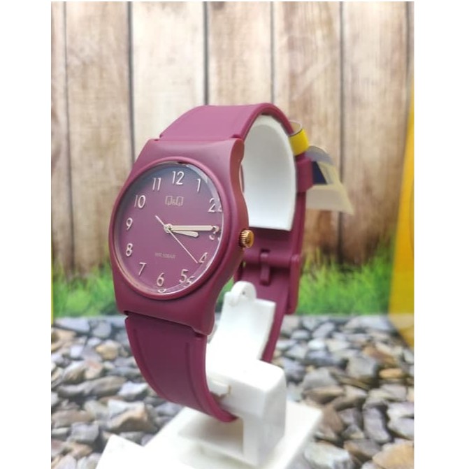 QQ QNQ Q&amp;Q Original Jam Tangan Wanita Analog Straps Rubber Anti Air qq Ori VP34