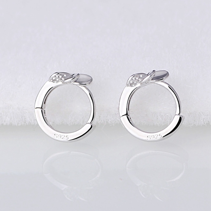 Anting Stud 925 Sterling Silver Bentuk Bunga Huggie Hoop Untuk Wanita