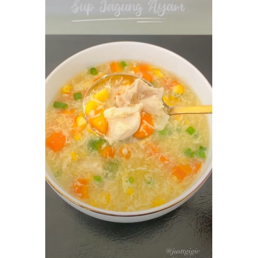 

MENU ANAK " SUP CREAM AYAM JAGUNG TELUR JAMUR BUTTER "(PORSI BESAR 2-3X MAKAN)