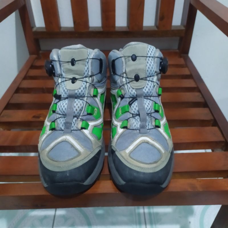 Kolon - sepatu gunung second