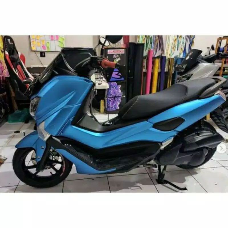 

Stiker Sticker Skotlet Biru Muda Metalik Doff Biru Muda Metallik Biru Muda Matt Chrome Biru Muda Satin Biru Muda Dop