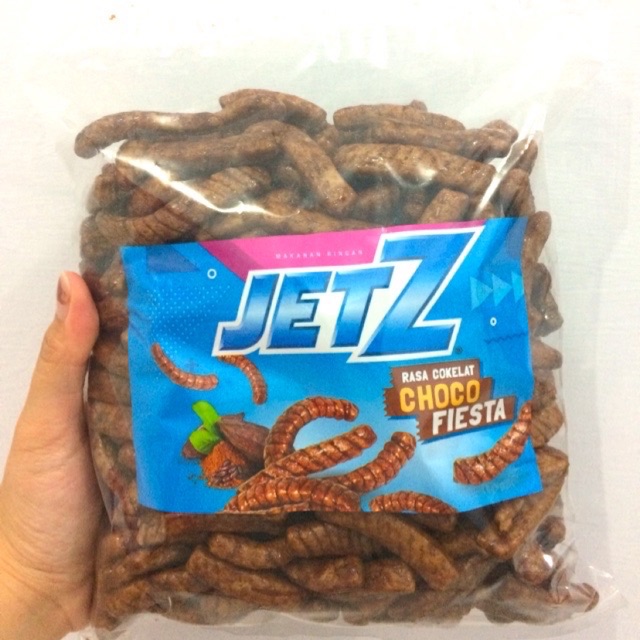 

Chiki JetZ rasa coklat / JetZ chocolate