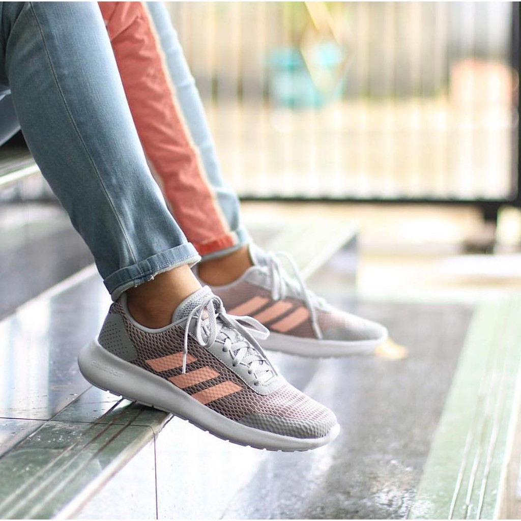 Sepatu Pria Adidas Cloudfoam Race Ultimate Grey Peach