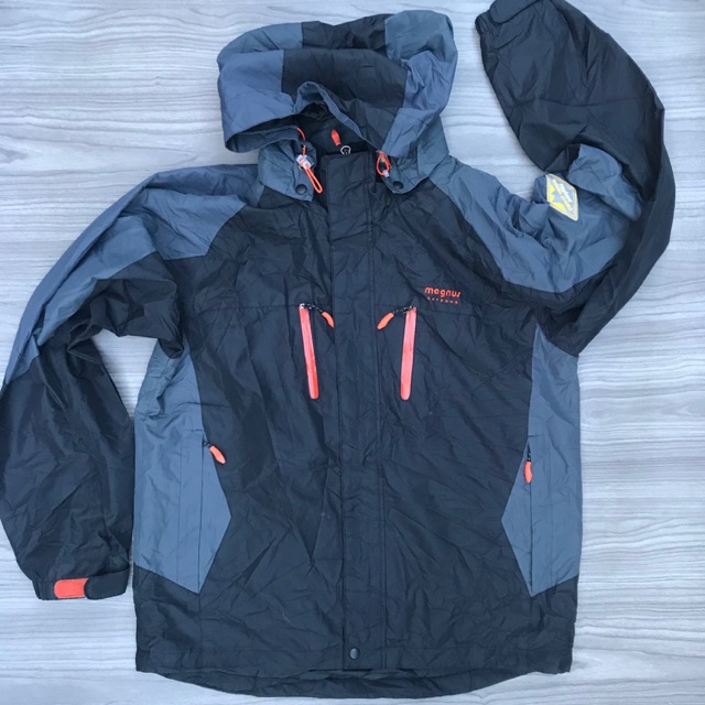 Jaket Outdoor Magnus