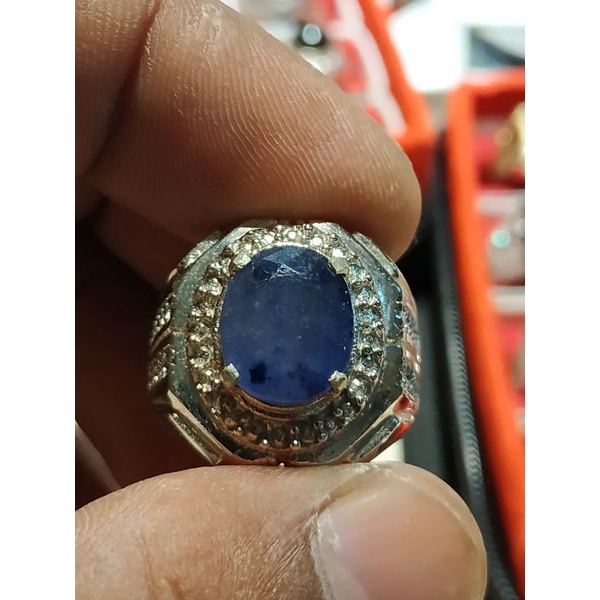 batu blue sapphire Tanzania