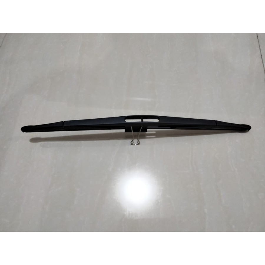 Wiper Belakang Nissan Livina / Serena (2010)