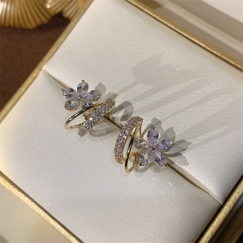 Anting Stud Zircon Mutiara Berlian Imitasi Bentuk Bunga Gaya Korea Untuk Wanita