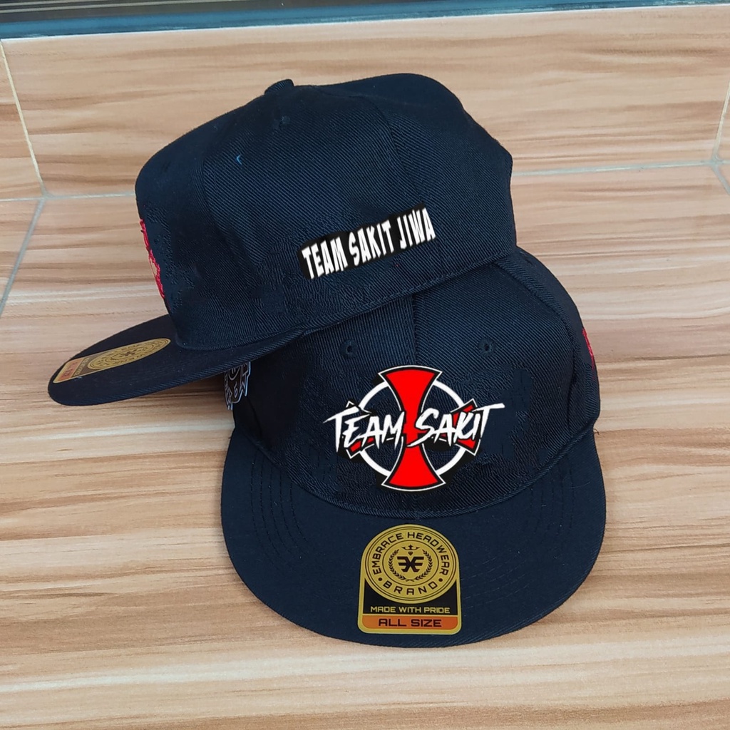 SnapbackTOPI distro TEAM SAKIT JIWA, topi distro, topi metal, topi band metal, Snapback metal, topi Embrace