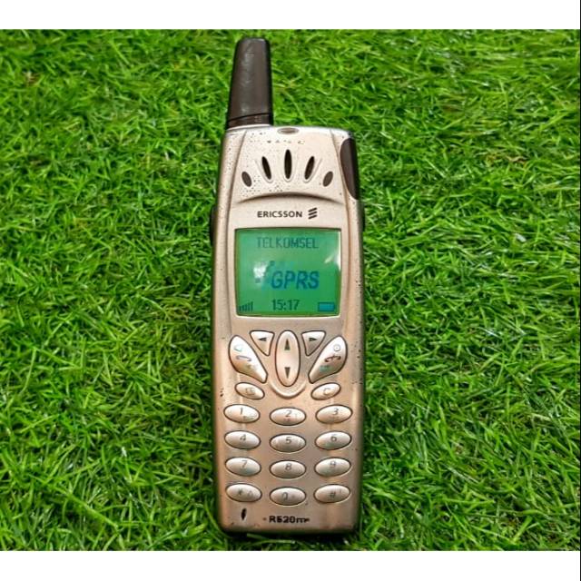 HP Jadul Ericsson R520 Silver Antena Not R310 R310s Hiu Paus E7 atau N900