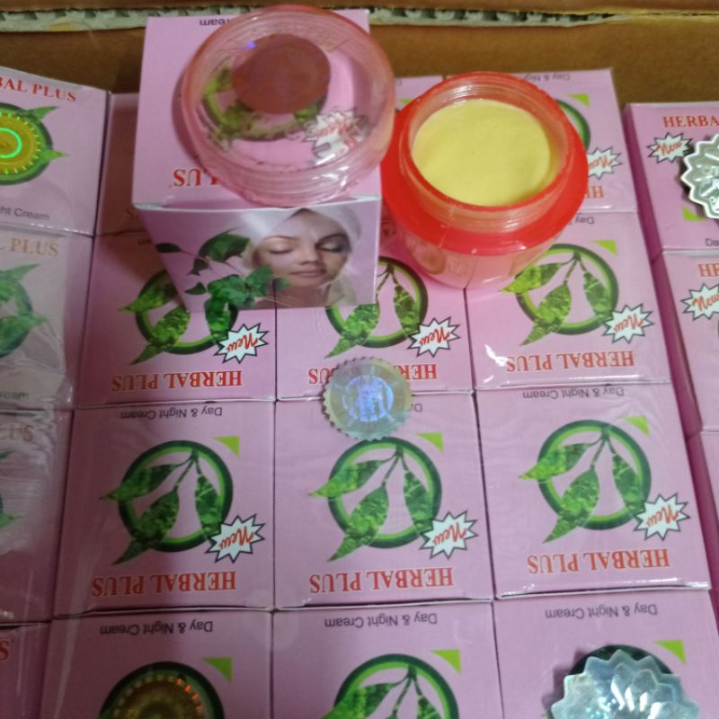 LUSINAN 12 PCS CREAM HERBAL HOLO TIGA ORIGINAL SIANG MALAM