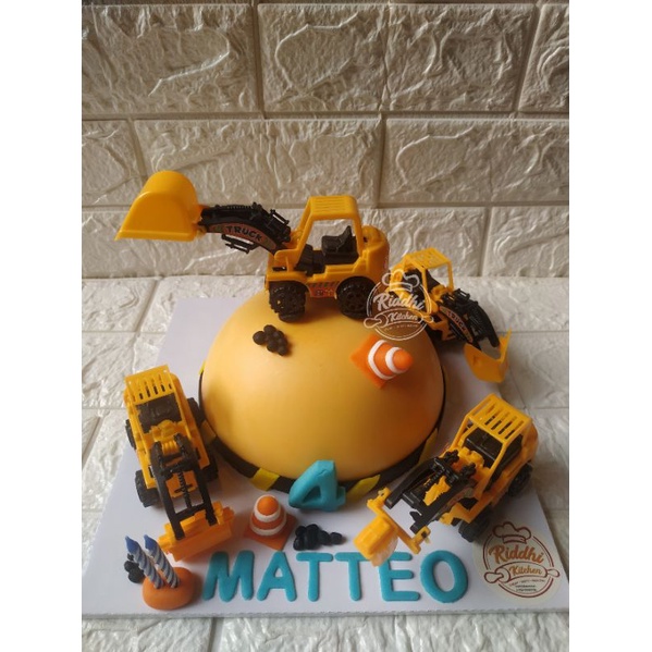 

Power Force Pinata Cake