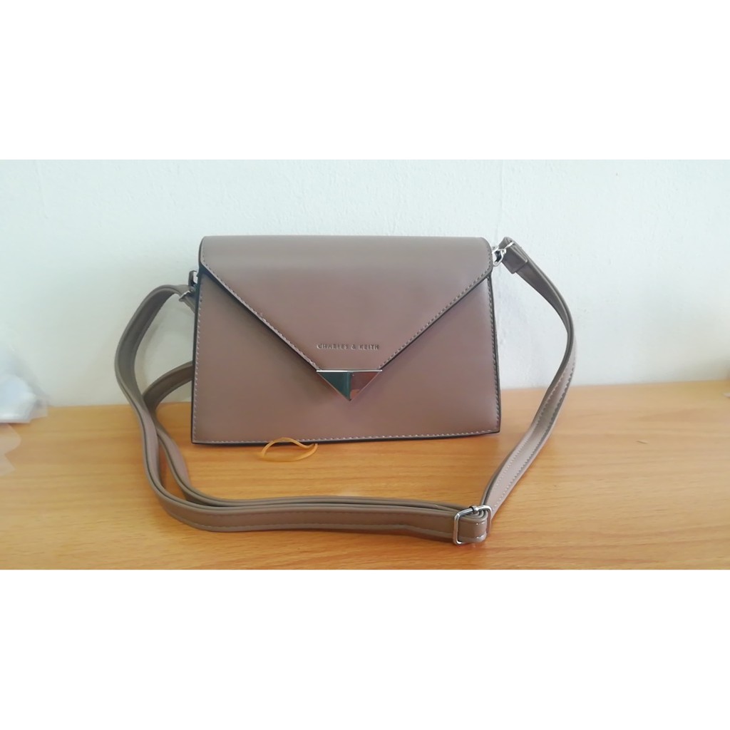 TAS WANITA CNKCHARLES_KEITHHH  LUXURY AMPLOP SLINGBAG IMPORT PREMIUM #188532