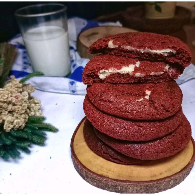 

red velvet cheese cookies