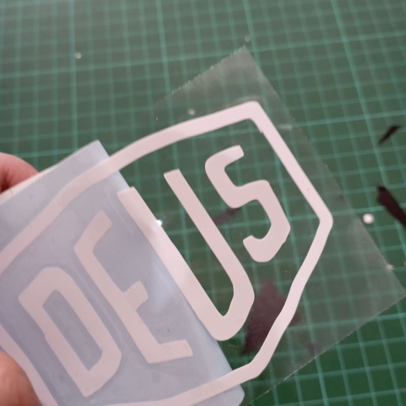 Sticker Cutting Deus