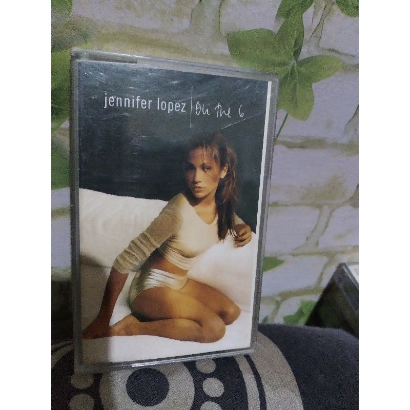 kaset pita jennifer lopez / on the 6