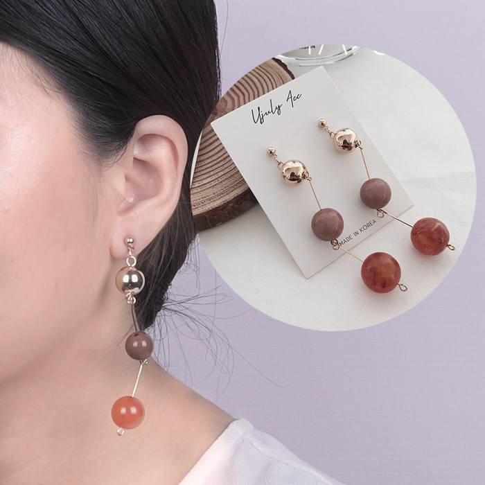 

Candy Color Ball Acrylic Earrings 0328CFr