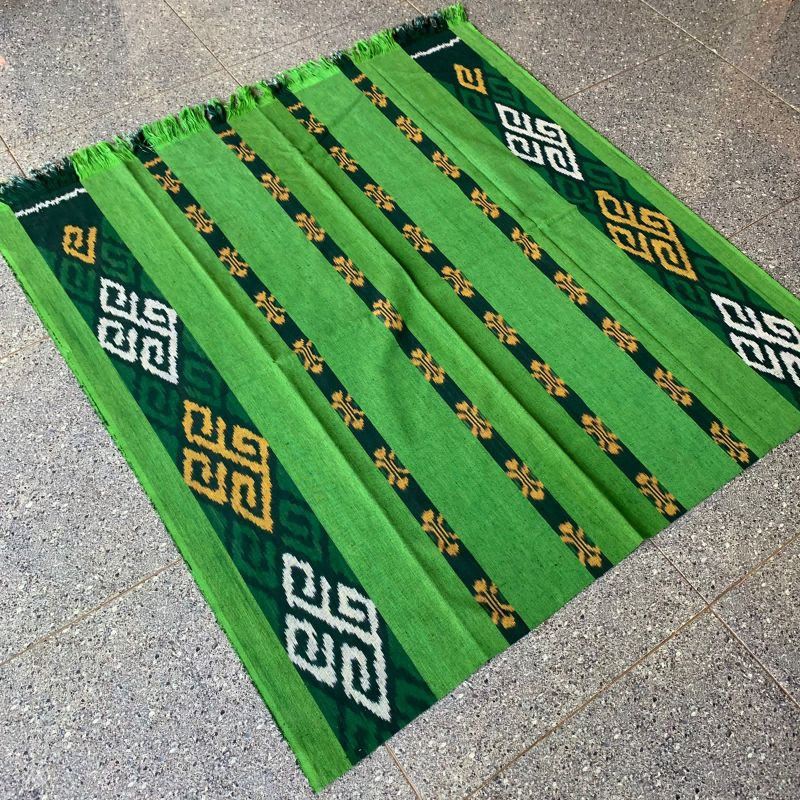 kain batik tenun ethnic paruki hijau toraja sulawesi
