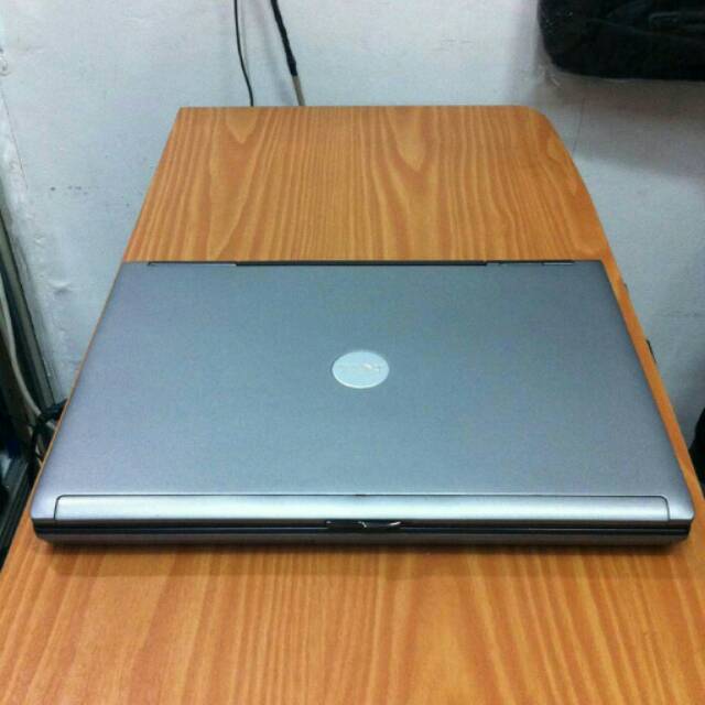 Laptop DELL SERI D-630 bekas