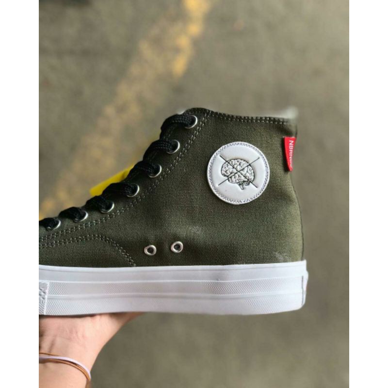 Sepatu Sneakers Nobrand Chargo