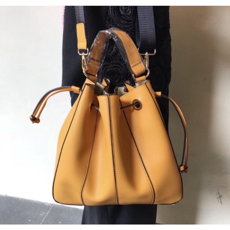 Preloved Tas Zara Original Store / Tas Wanita