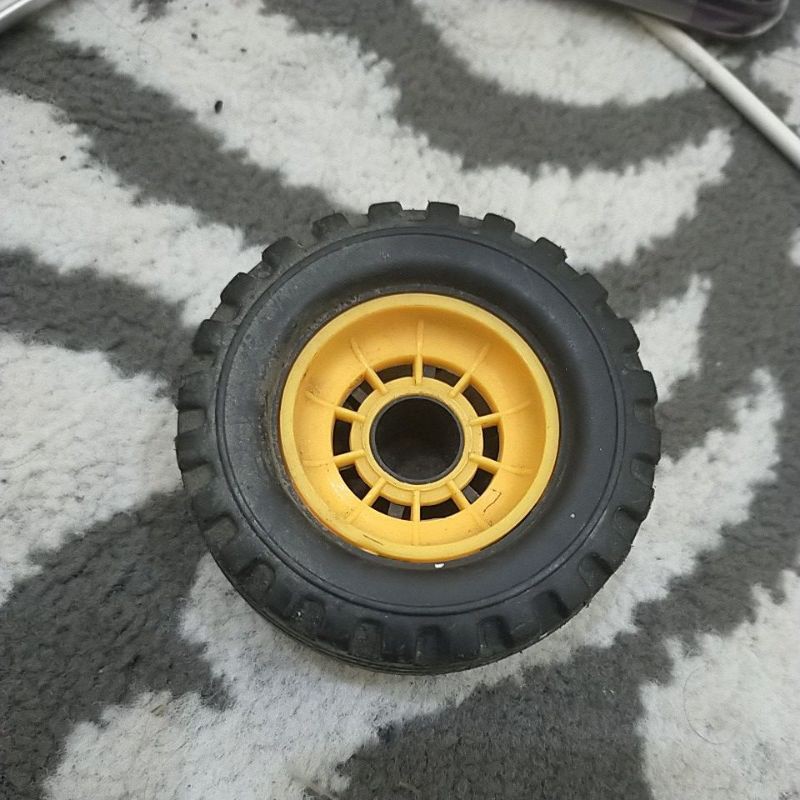 loose part Roda RC Buldozer