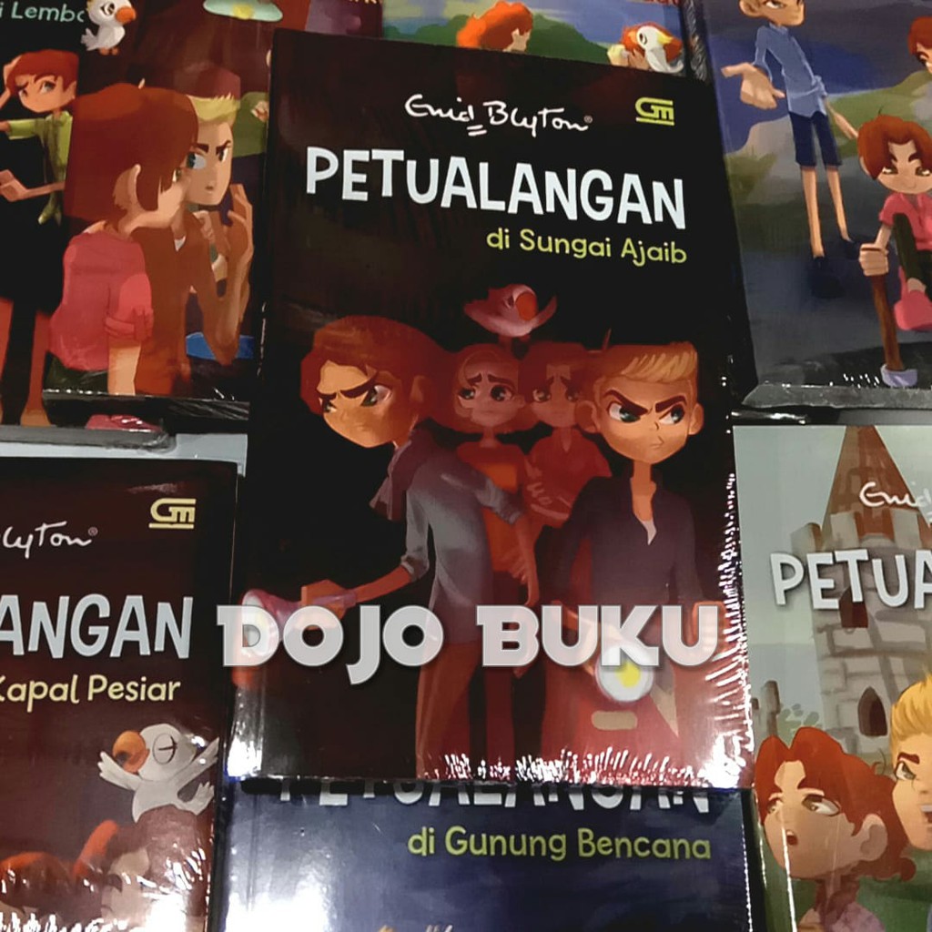 Seri Petualangan by Enid Blyton