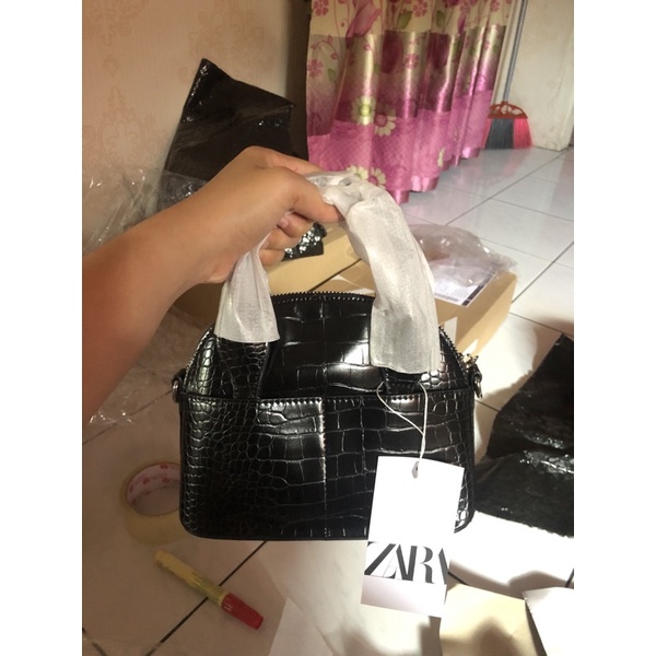 ZARA SALE‼️ ZARA MINI CROCO SLING BAG