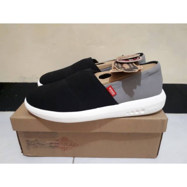 WAKAI SHOU BLACK-GREY Size 40 (NEW & ORIGINAL)