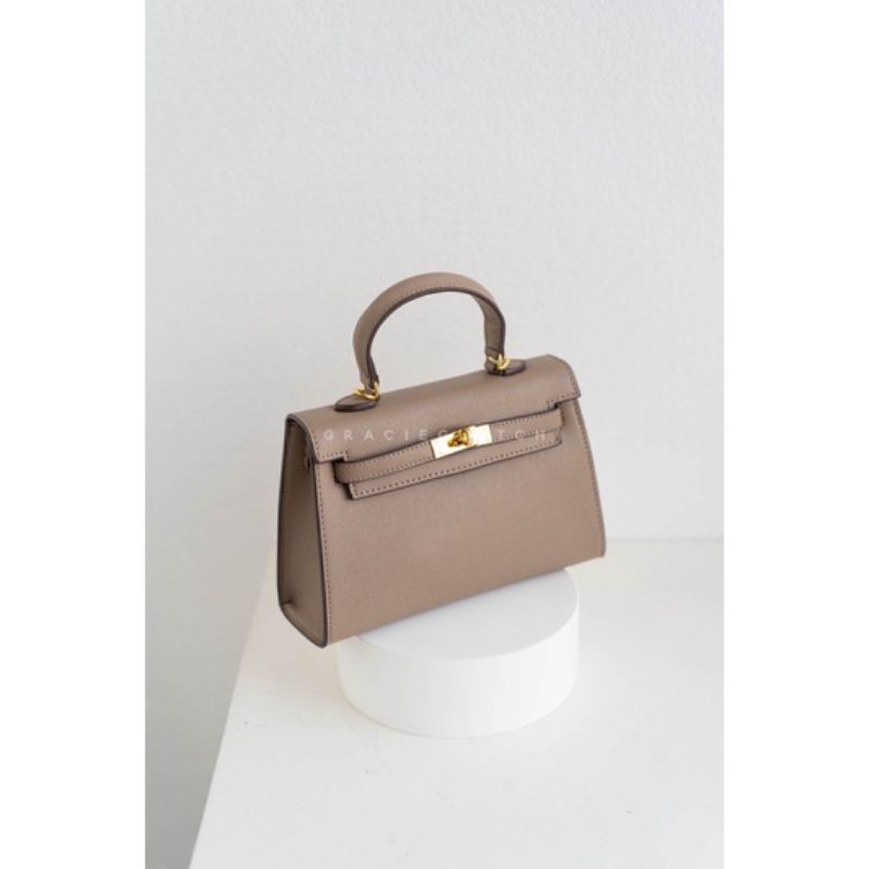 Preloved Phoebe bag by Gracie