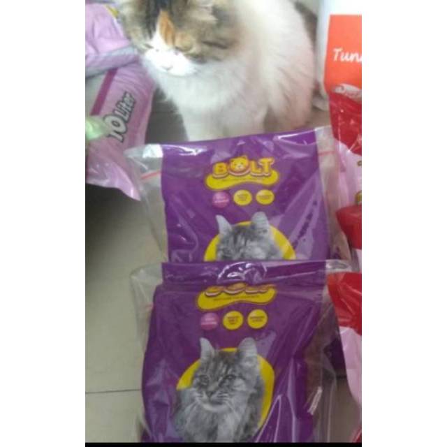 bolt 1kg makanan kucing kibble donat dan ikan 1kg or 800gr