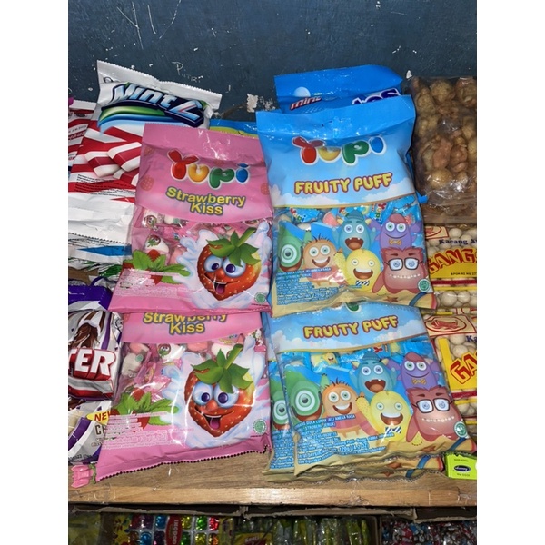 

Yupi Strawberry Kiss / Fruity Puff (120gr)