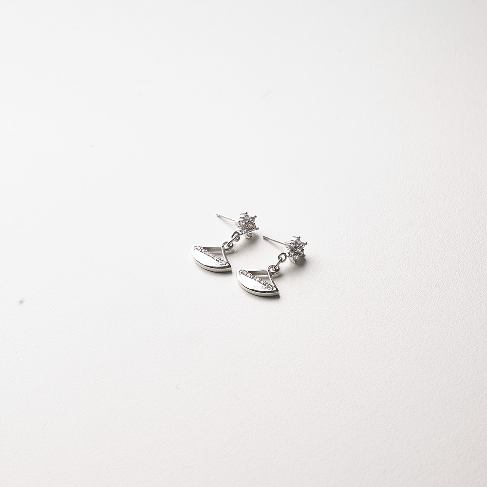 Anting Titanium Anti Karat / Anting Korea /Anting Tusuk / Anting Anting Korea / Anting Stainless / Anting Wanita Murah  D305
