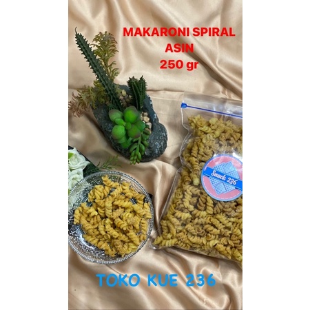 

MAKARONI SPIRAL 250gr/MAKARONI PEDAS/MAKARONI ASIN/MAKARONI LILITAN/MAKARONI ULIR/MAKARONI/MAKARONI ENAK/MAKARONI GURIH