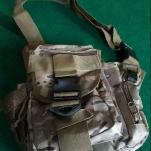 Tas selempang pria kanvas new branded