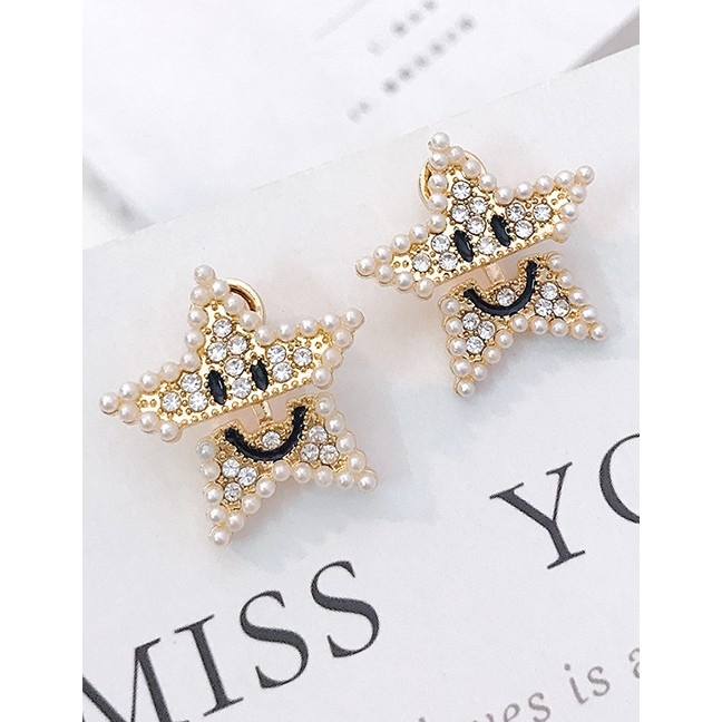 LRC Anting Tusuk Fashion Golden Smiley Pearl Earrings With Diamonds D68251