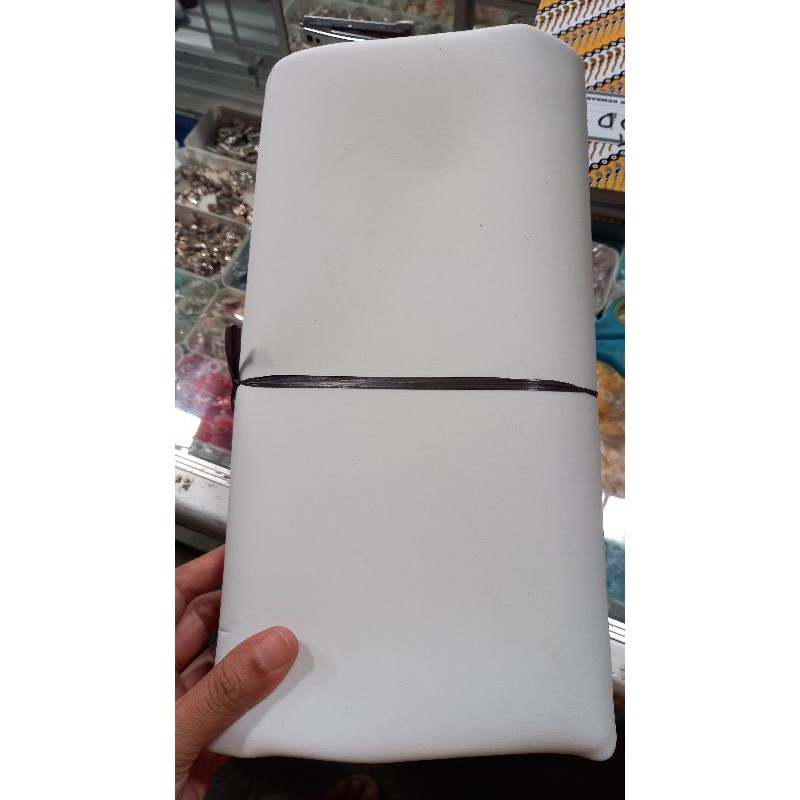 Busa ati 2 Mili setengah meter