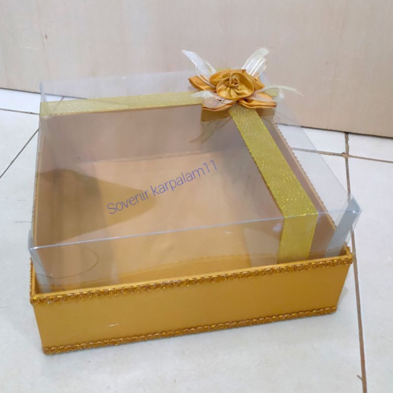 Kotak Hantaran Kue / Serbaguna Mika Gold