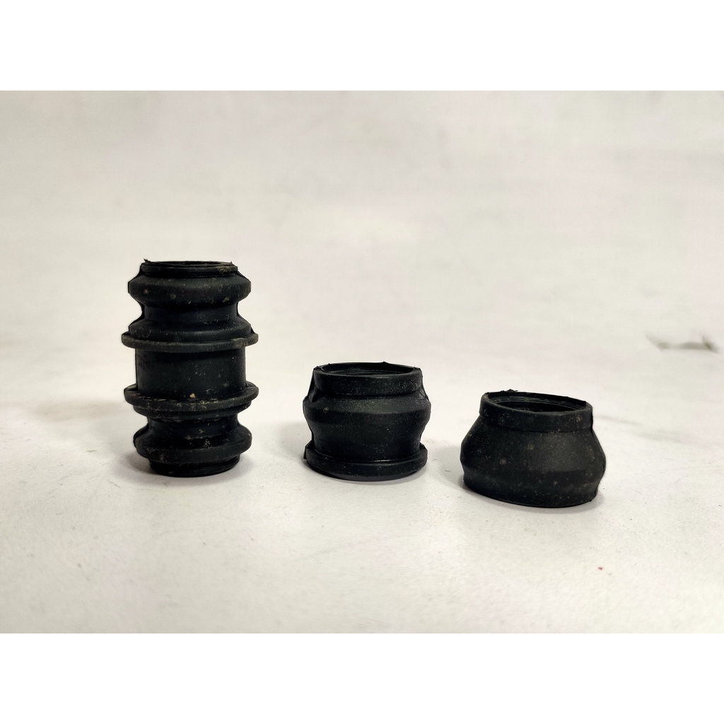 KARET BOOT KALIPER KARET MASTER REM BAWAH ISI 3