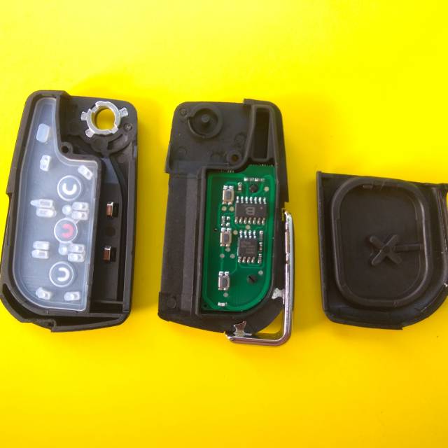 KUNCI REMOT TOYOTA INNOVA ALTIS CAMRY 3 TOMBOL MODEL LIPAT KODE TRANSMITTER REMOTE B42TA FLIP KEY