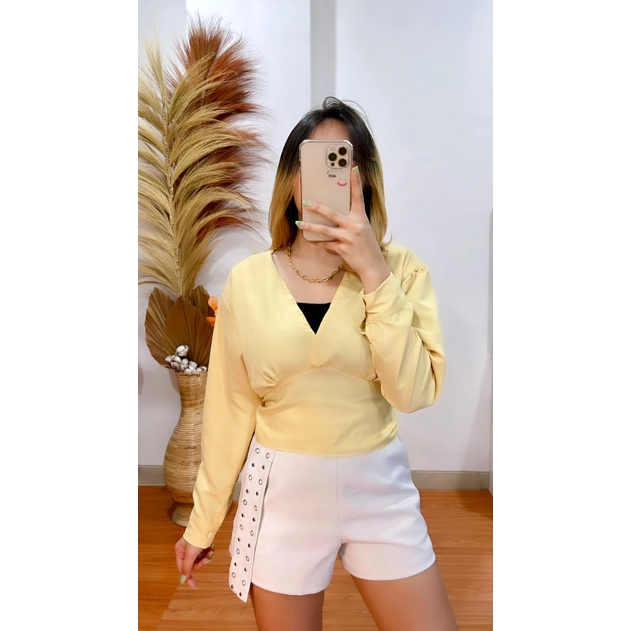 BEFAST - ZRX OOTD Wanita Blouse UMJIA / Korean Long Sleeve Crop Top Blouse Atasan Lengan Panjang / Blouse Leher V / VBlouse Kekinian Remaja Wanita / Blouse Polos Casual / Blouse Trendy / Keluaran Terbaru 2022 / Termurah