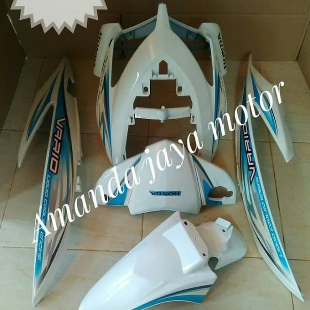 body Halus Vario Lama 110 karbu Putih Plus Lis biru