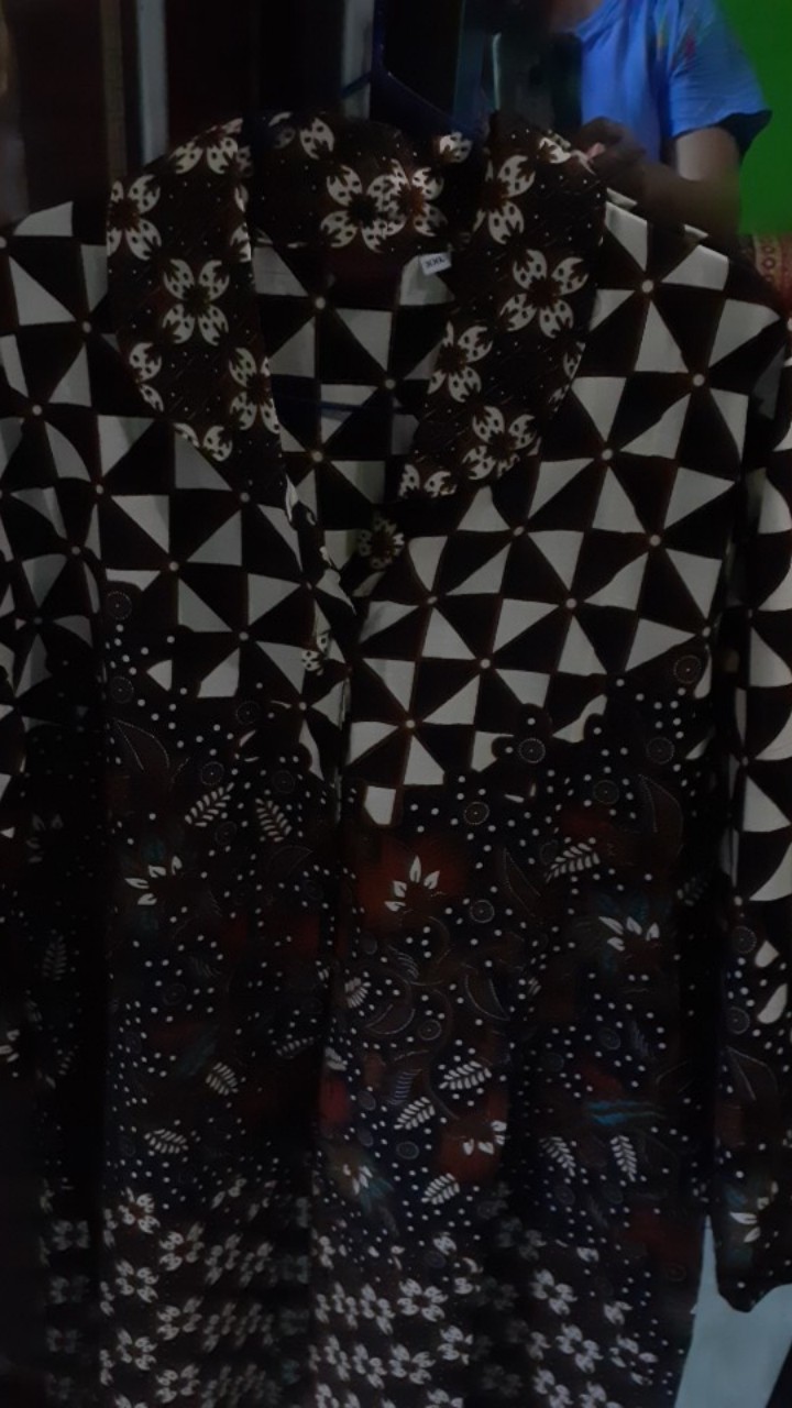 Tunik Batik Ratoe Modern Kode 505 Kancing Depan Krah Dk Tangan 7/8 Bhn Katun Batik Mataram