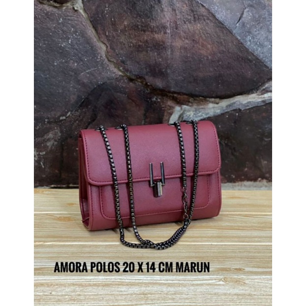 Tas Slempong Amora polos.